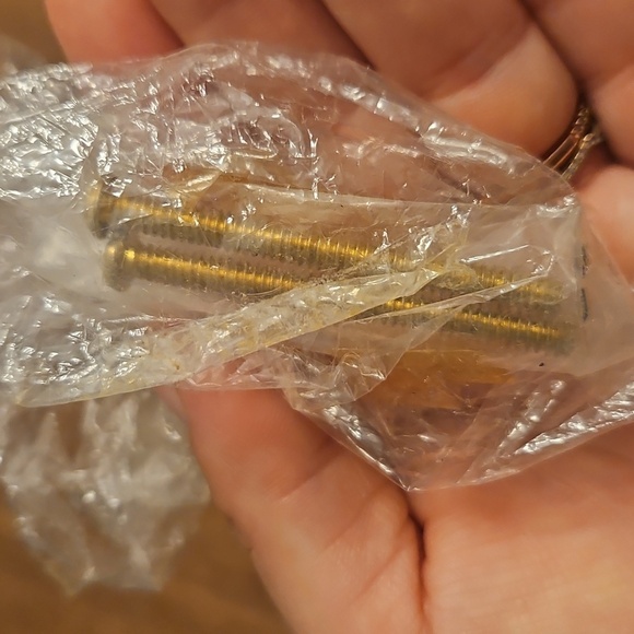 Hampton Gold Door Knocker - Picture 4 of 4